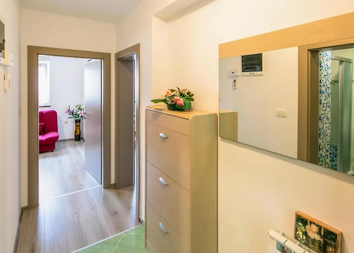 In With Wifi Apartment